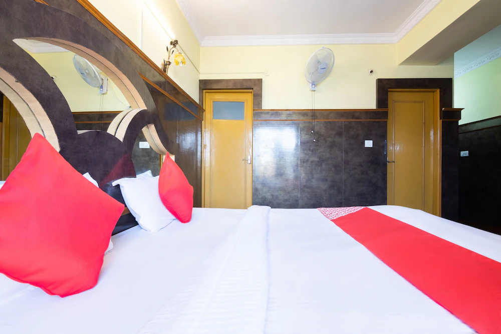 Elite Deluxe Rooms By OYO Rooms