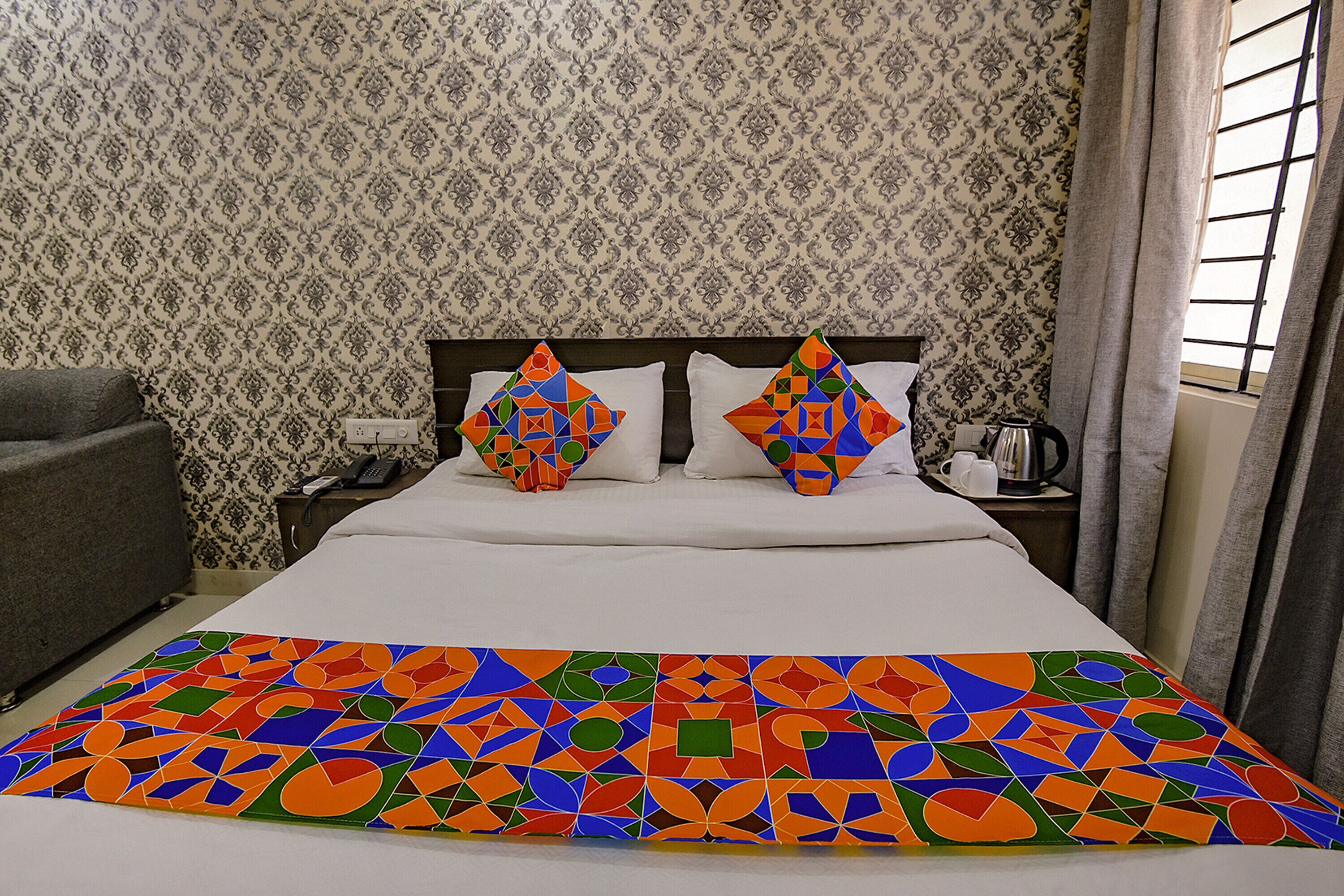 Emerald Inn by Fabhotel