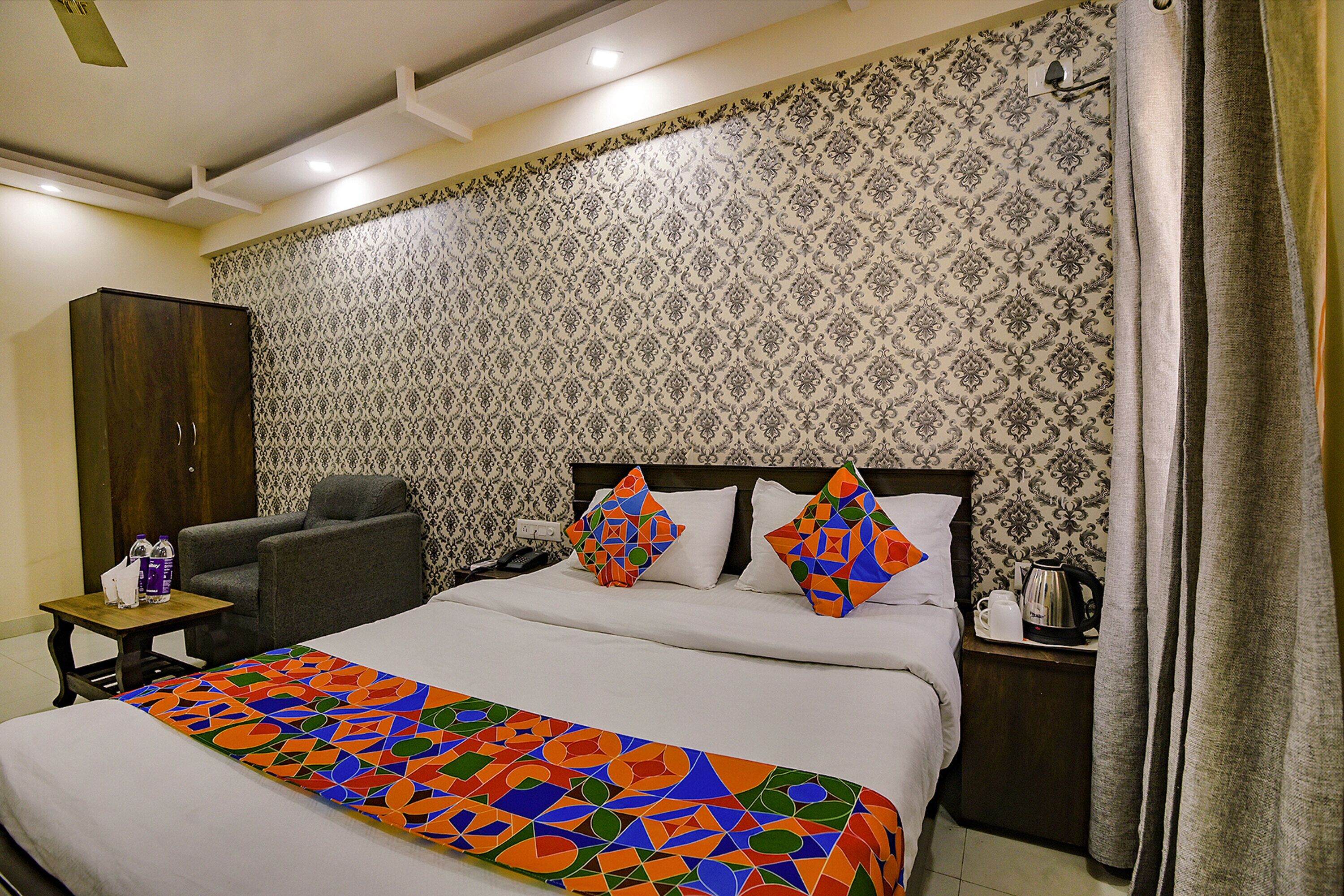 Emerald Inn by Fabhotel