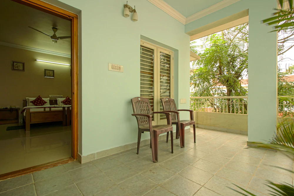 Eyrie Comforts BY OYO Rooms