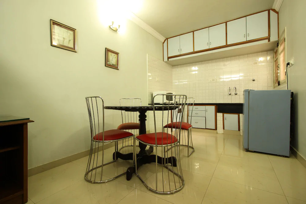Eyrie Comforts BY OYO Rooms