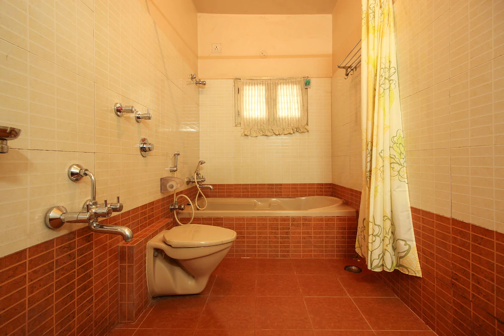 Eyrie Comforts BY OYO Rooms