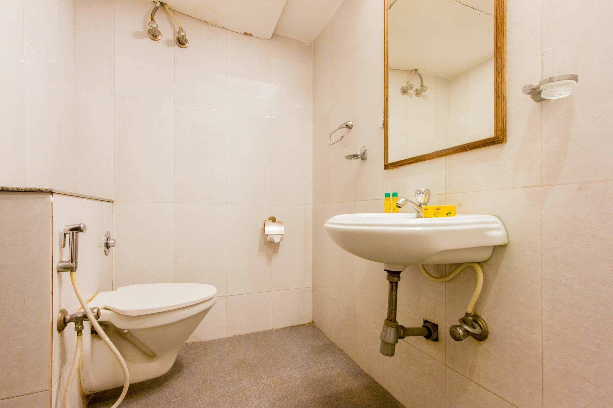 FabHotel Astra Electronic City