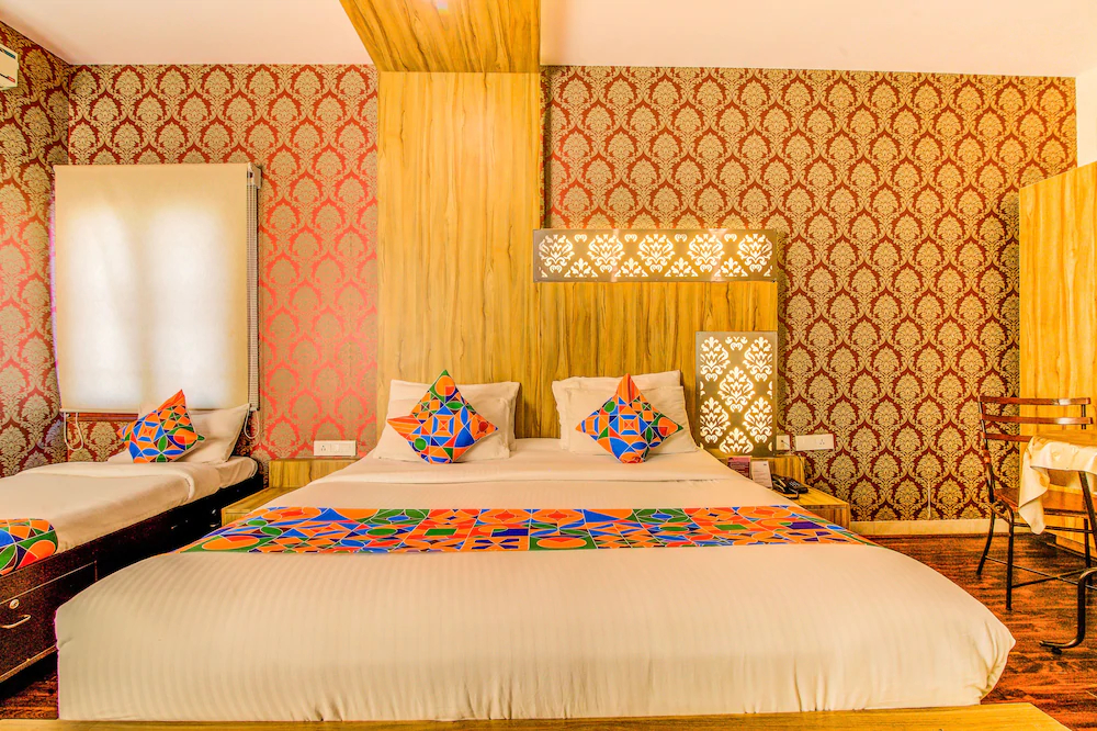 FabHotel Grand Savoury Suites