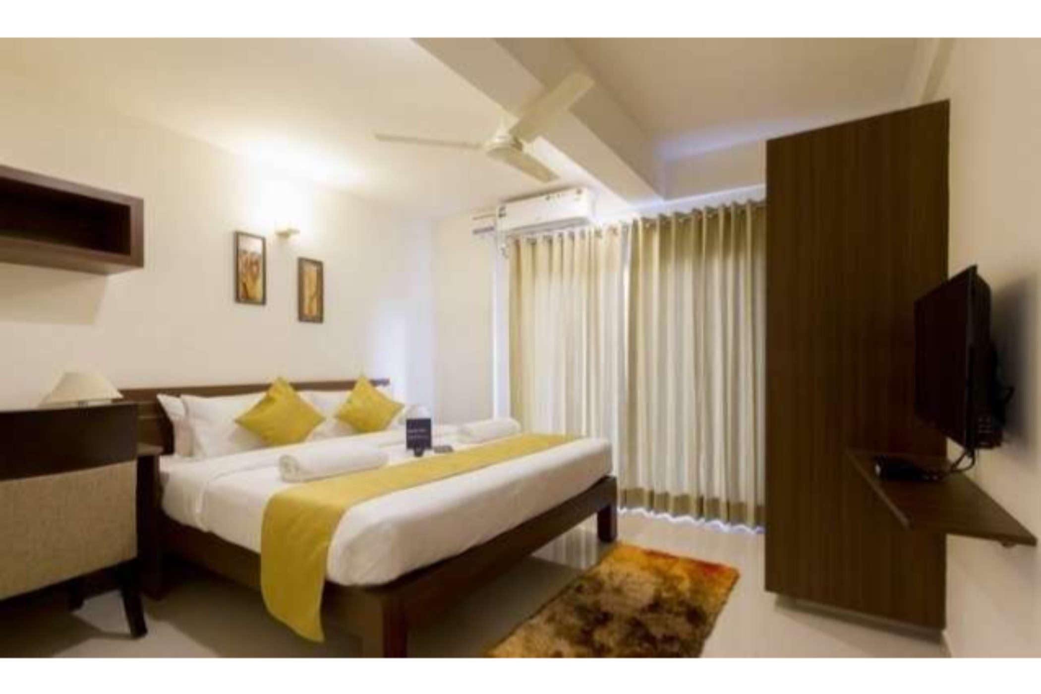 FabHotel Oakwoods Serai