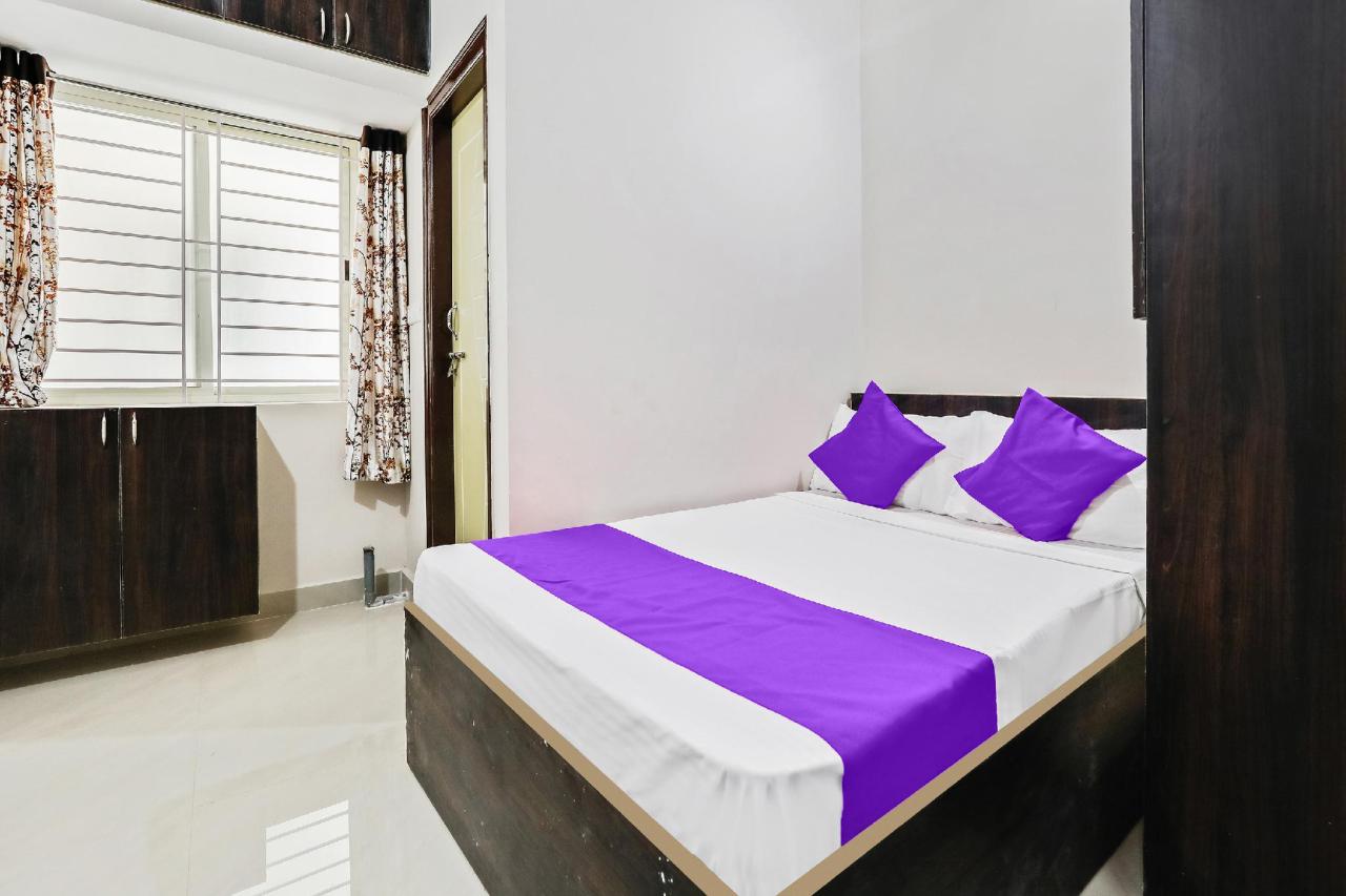 Falcon Tower by OYO Rooms