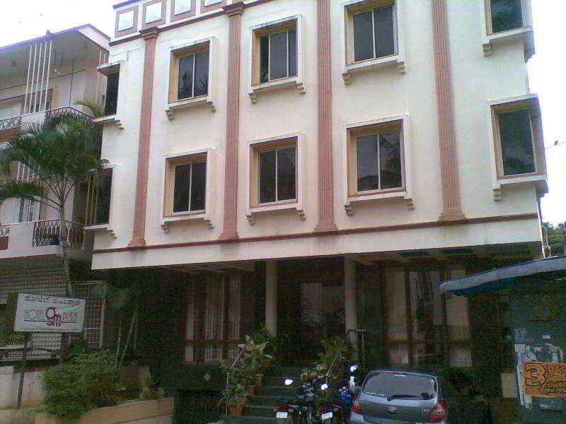 GM Plaza