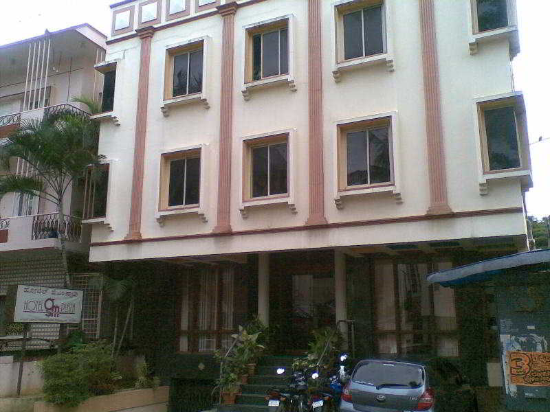 GM Plaza