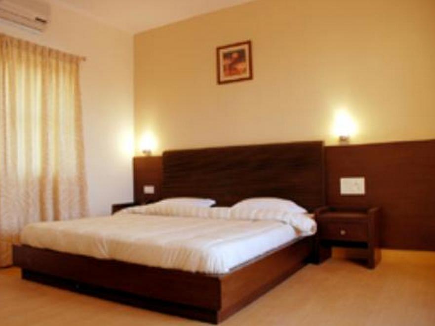 Hotel GMR 18 Grand