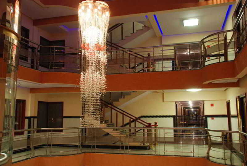 Golden Metro Hotel