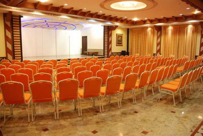 Golden Metro Hotel