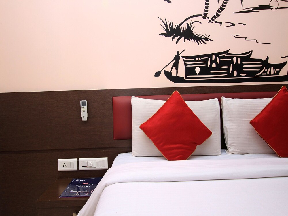 The Grand Continent by OYO Rooms