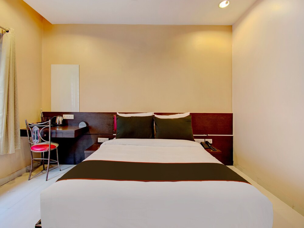 The Grand Continent by OYO Rooms