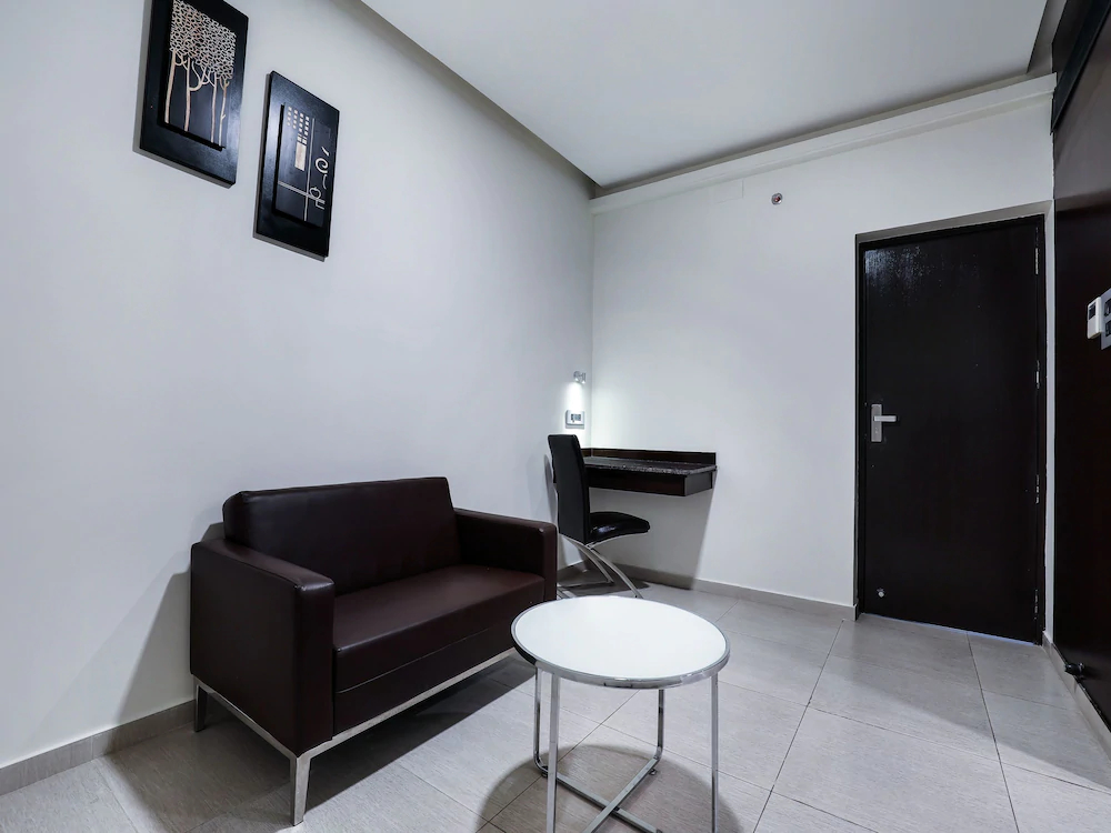 Grand Premier Suites By OYO Rooms