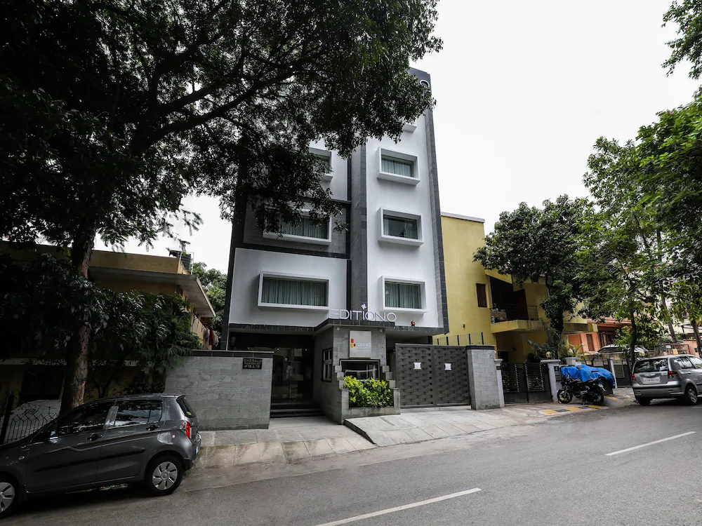 Grand Premier Suites By OYO Rooms