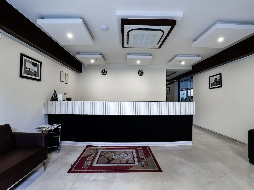 Grand Premier Suites By OYO Rooms