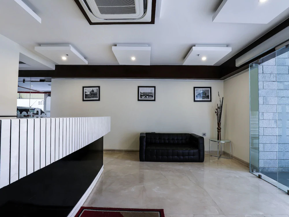 Grand Premier Suites By OYO Rooms