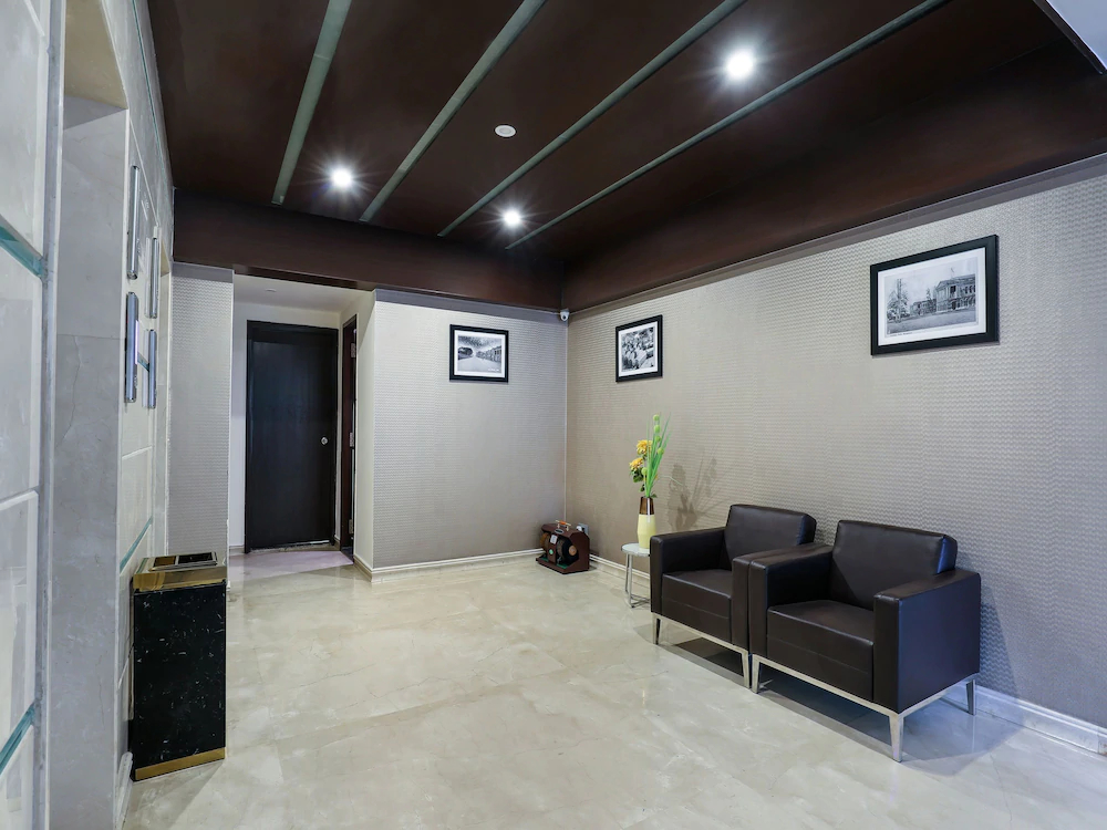 Grand Premier Suites By OYO Rooms