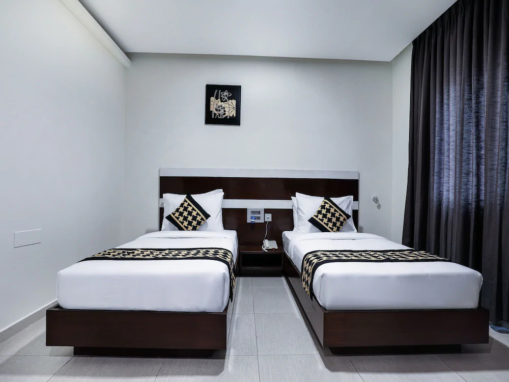Grand Premier Suites By OYO Rooms