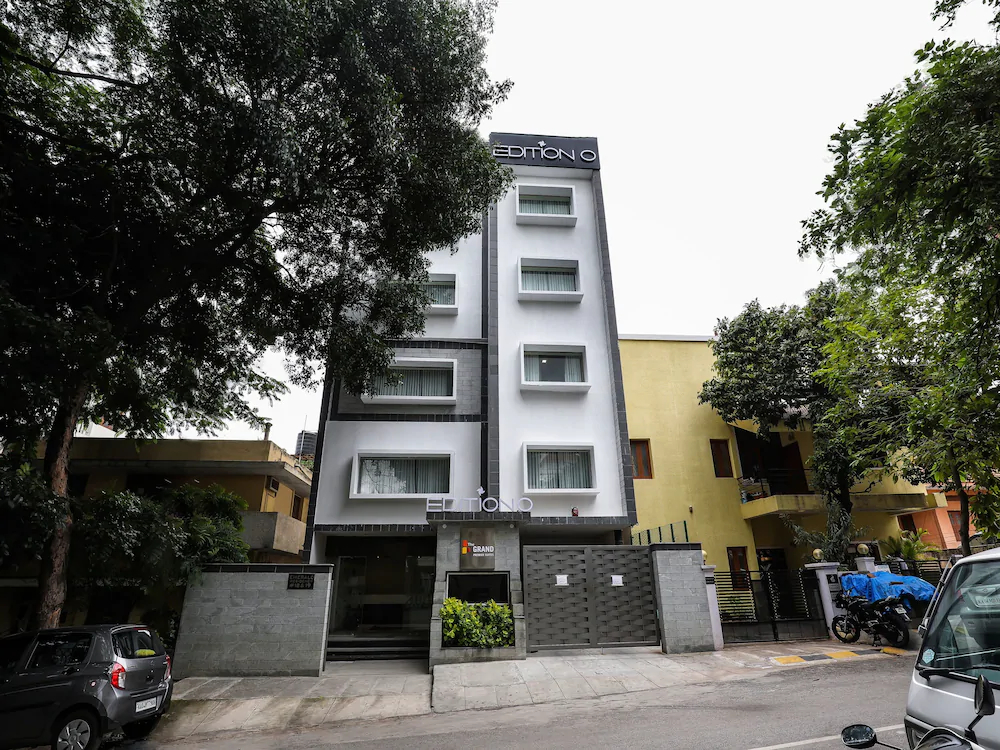 Grand Premier Suites By OYO Rooms