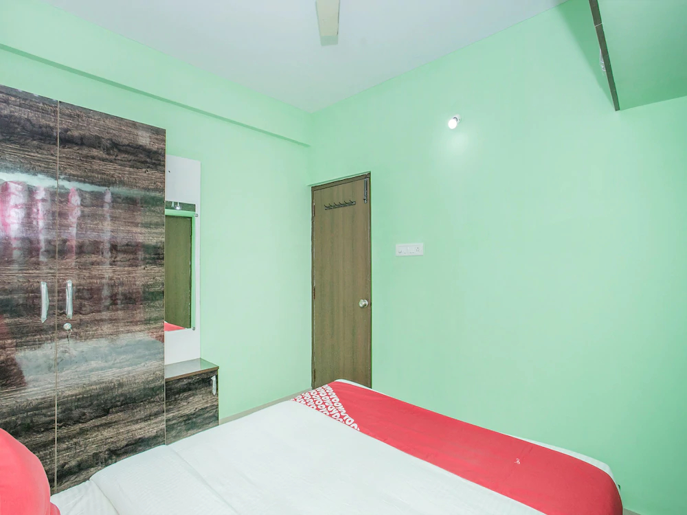 Green leaf International Comforts