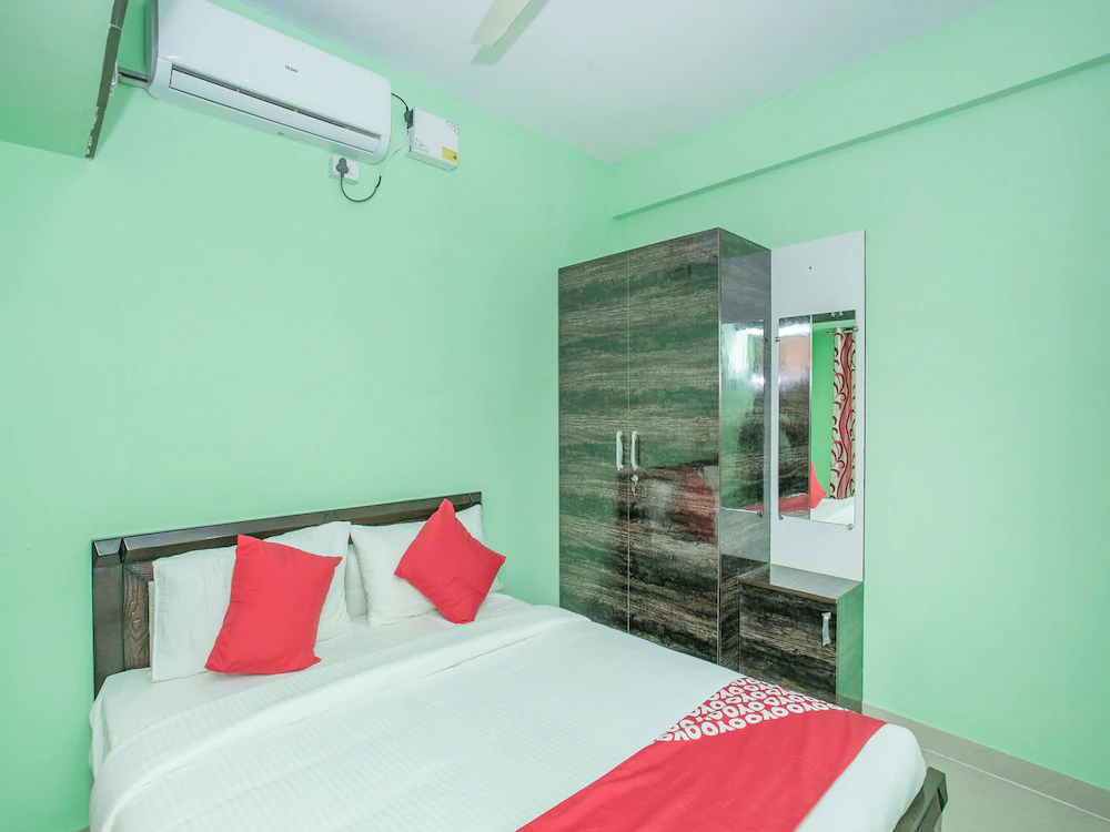 Green leaf International Comforts