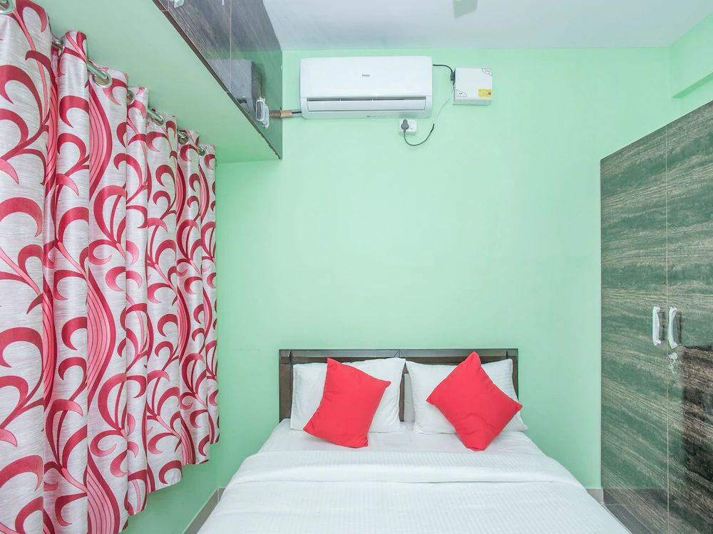 Green leaf International Comforts