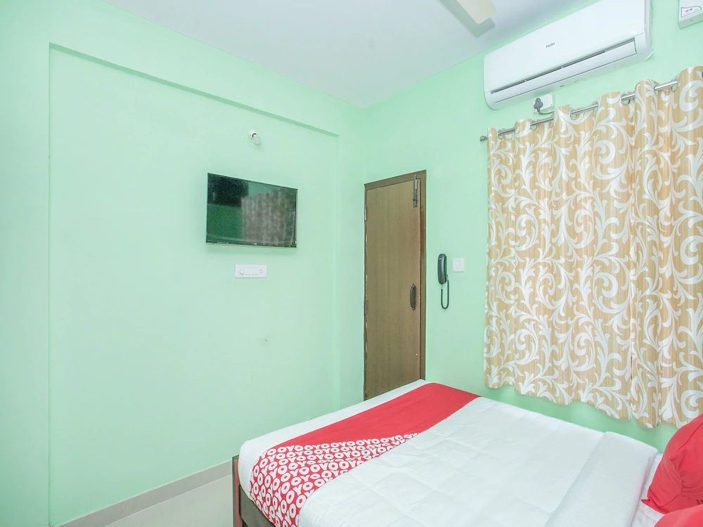 Green leaf International Comforts