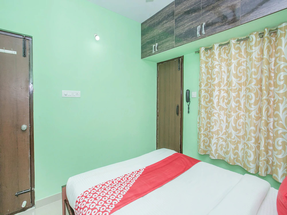 Green leaf International Comforts