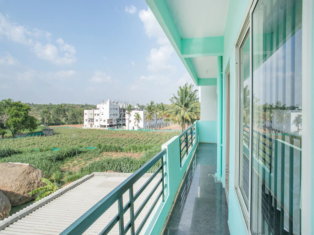 Green leaf International Comforts