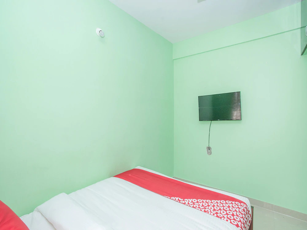Green leaf International Comforts
