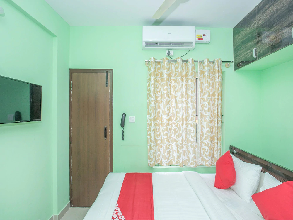 Green leaf International Comforts