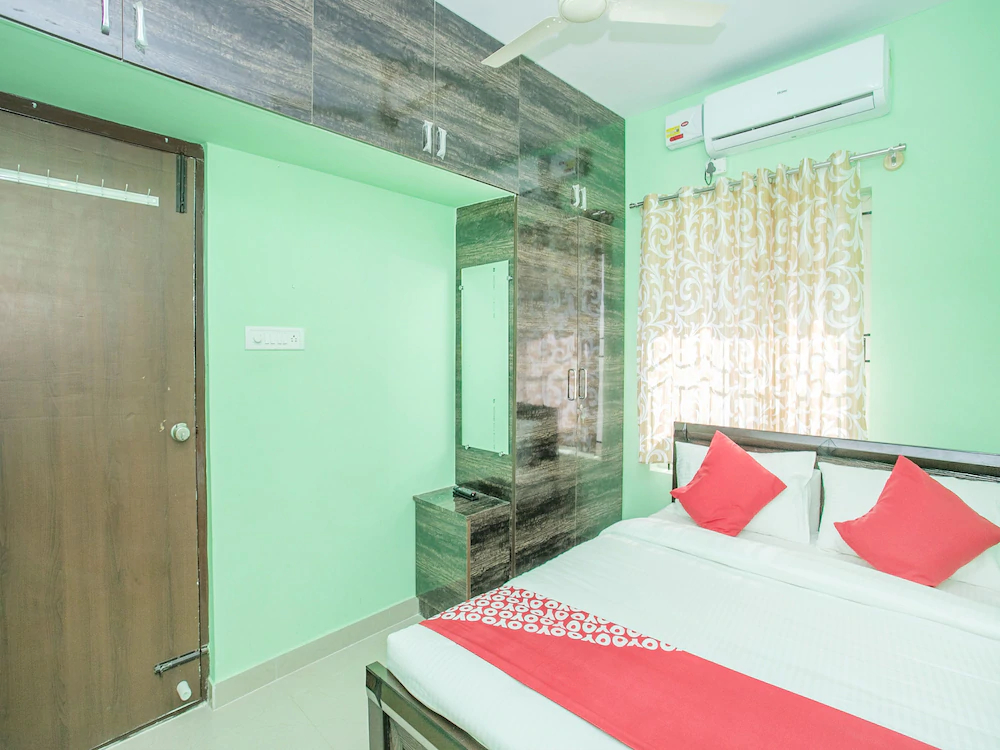 Green leaf International Comforts