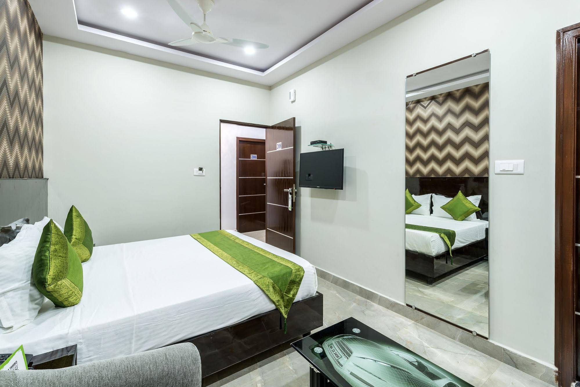 Greenwood Premier Suites