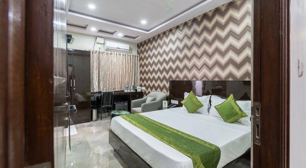 Greenwood Premier Suites