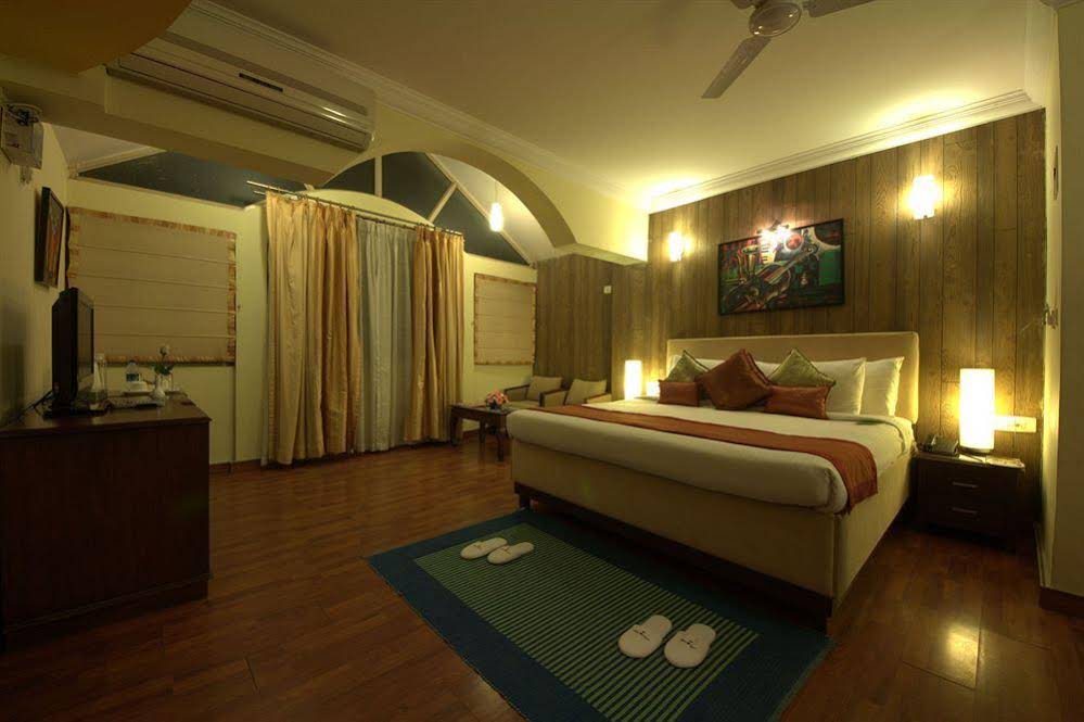 HM Suites & Studios