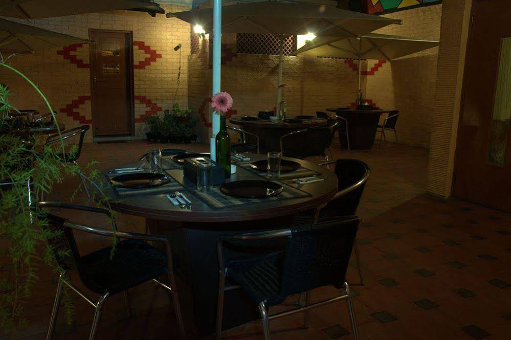 HM Suites & Studios
