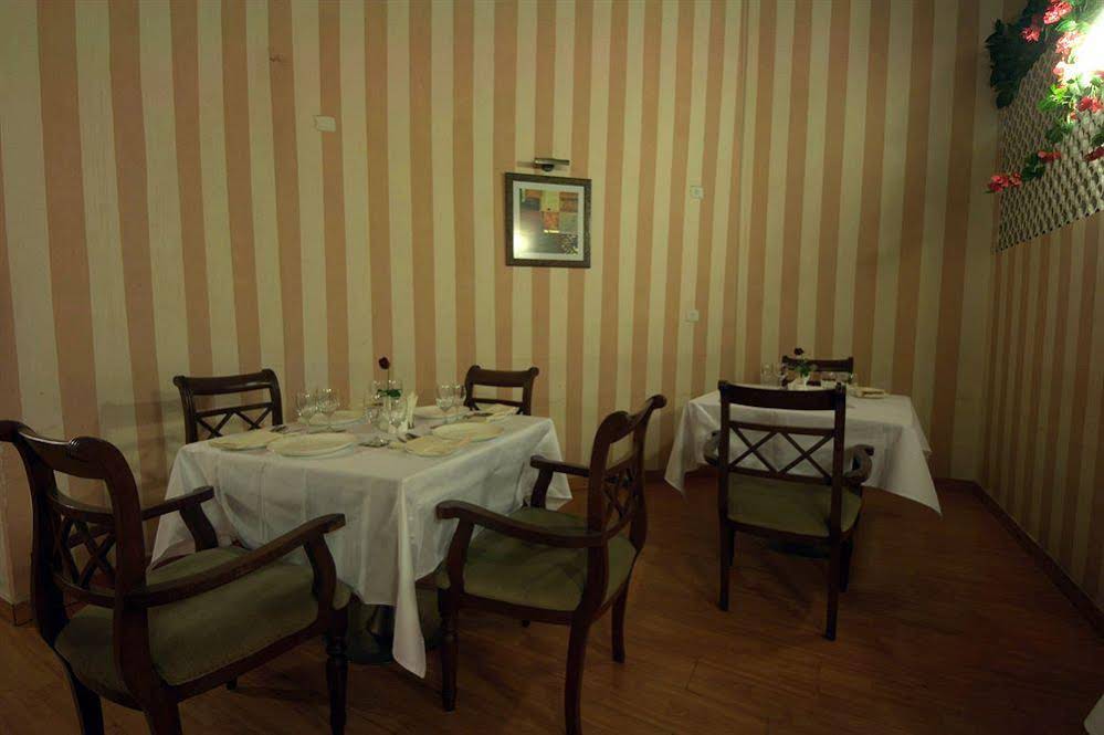 HM Suites & Studios