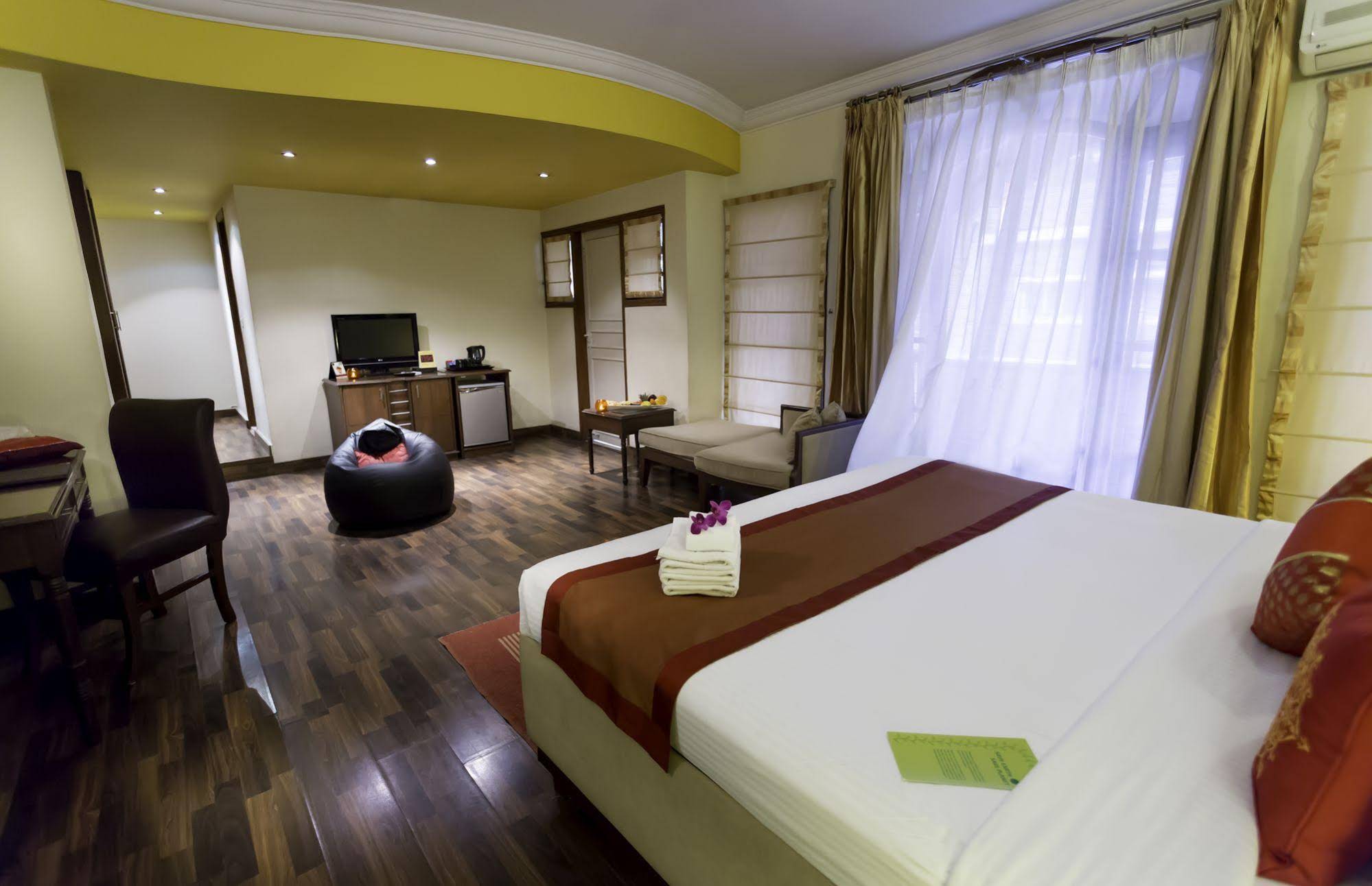 HM Suites & Studios