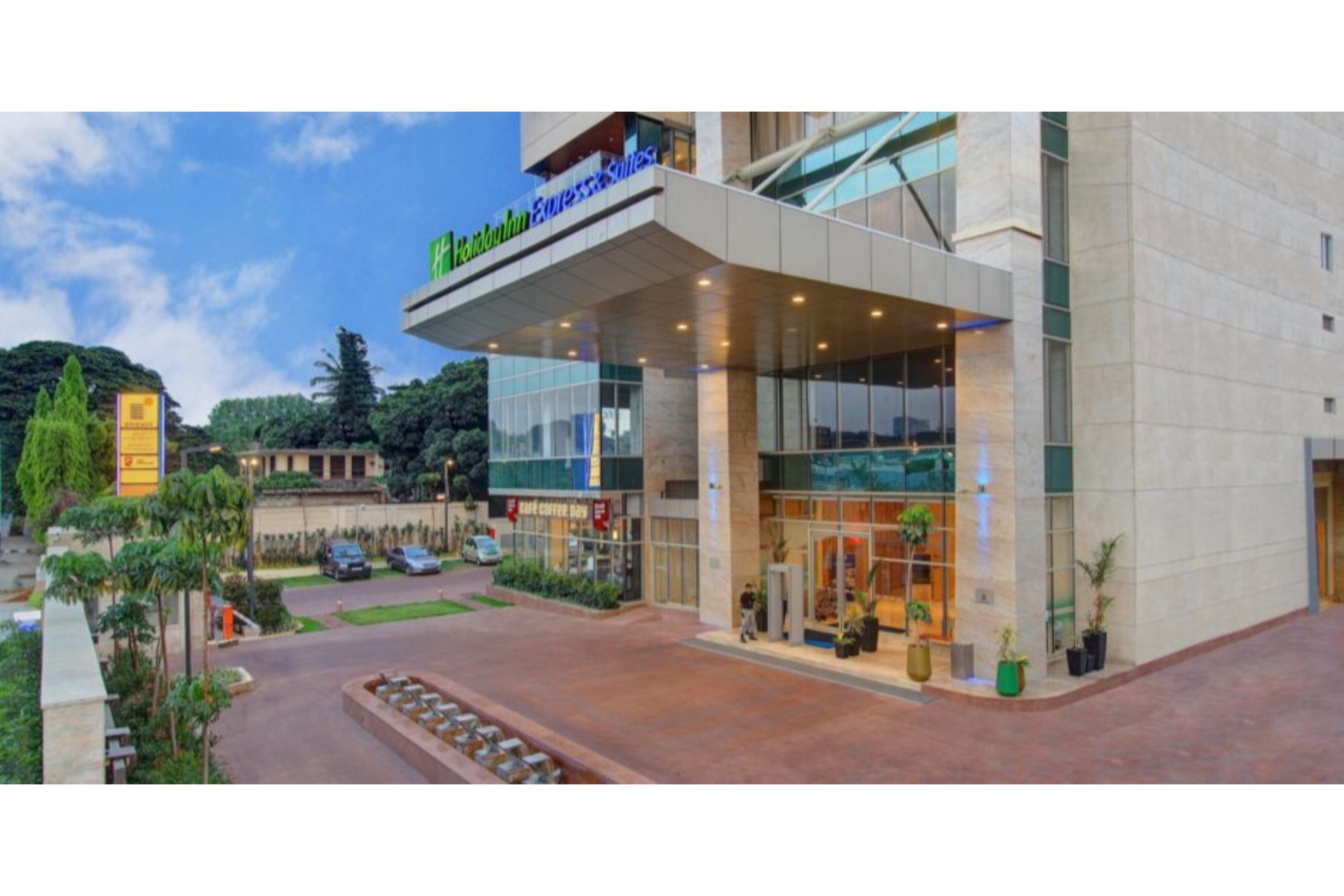Holiday Inn Express & Suites Bengaluru Racecourse