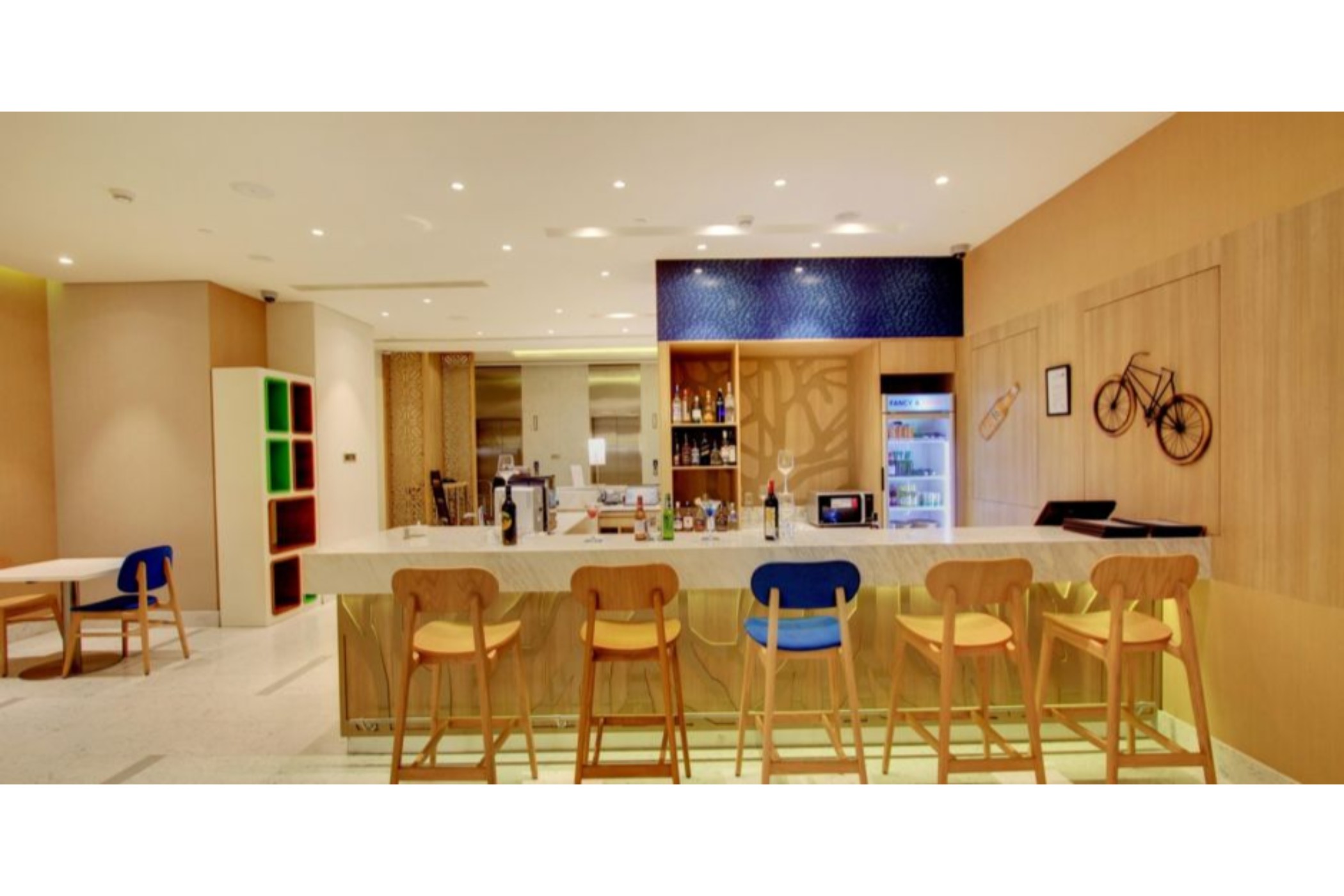 Holiday Inn Express & Suites Bengaluru Racecourse