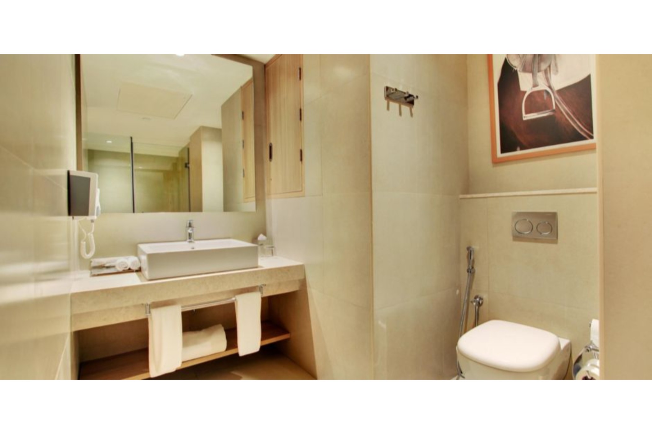 Holiday Inn Express & Suites Bengaluru Racecourse