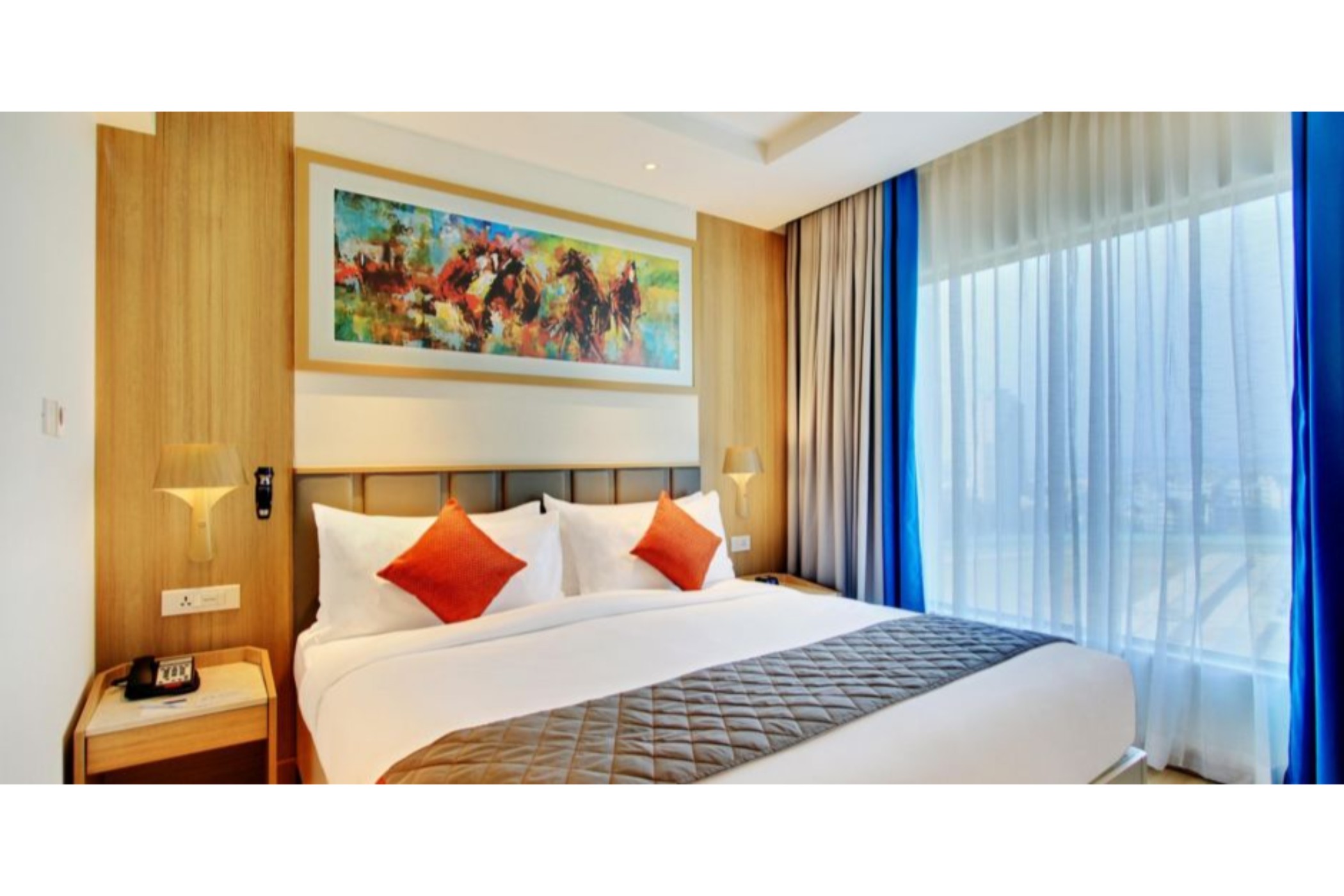 Holiday Inn Express & Suites Bengaluru Racecourse