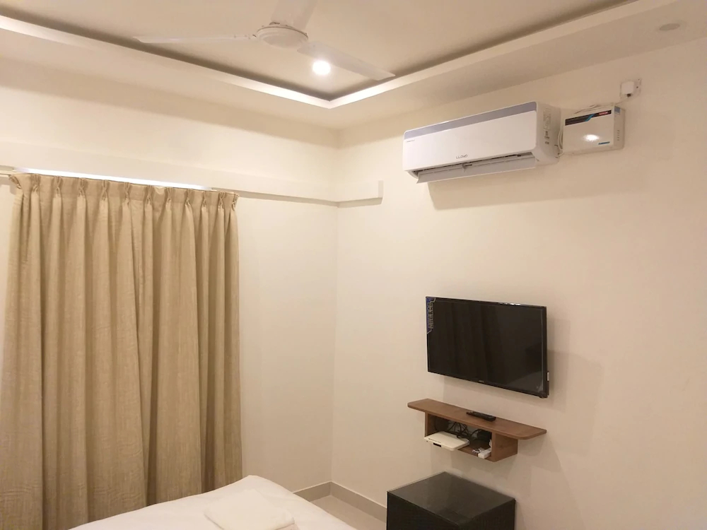 Hotel Airport City