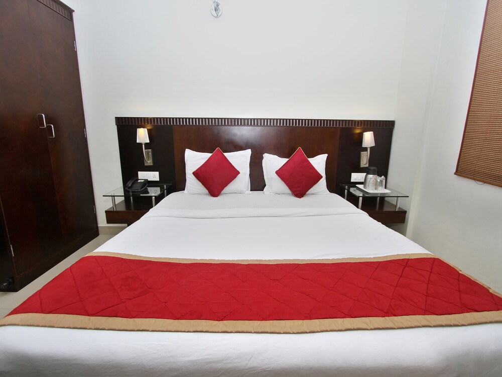Hotel Amshi International Inn by OYO Rooms
