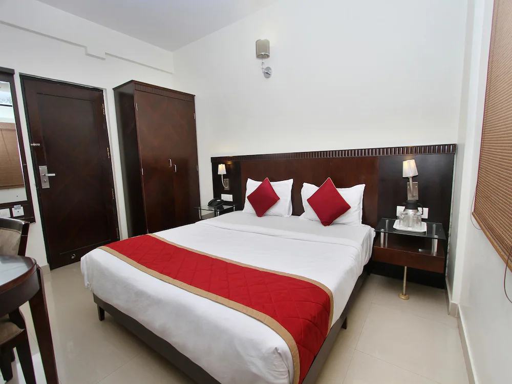Hotel Amshi International Inn by OYO Rooms