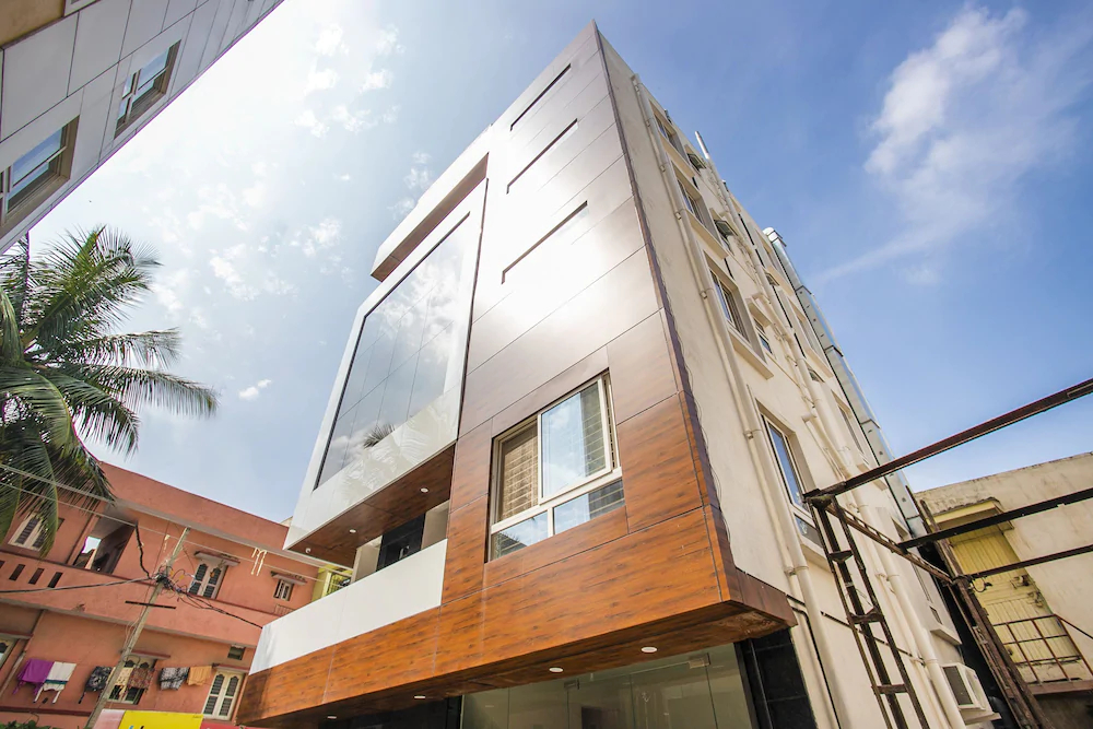 Hotel Amster Inn By OYO Rooms