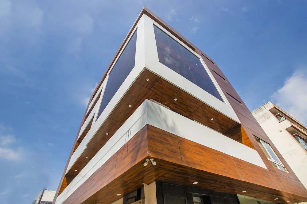 Hotel Amster Inn By OYO Rooms