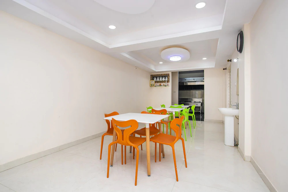 Hotel Amster Inn By OYO Rooms