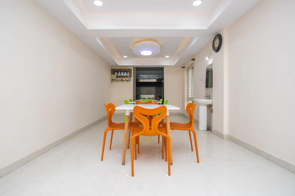 Hotel Amster Inn By OYO Rooms